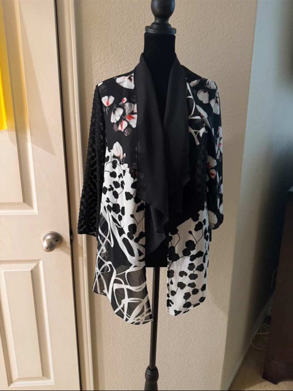 Chico's Black & White Floral Open-Front Draped Cardigan